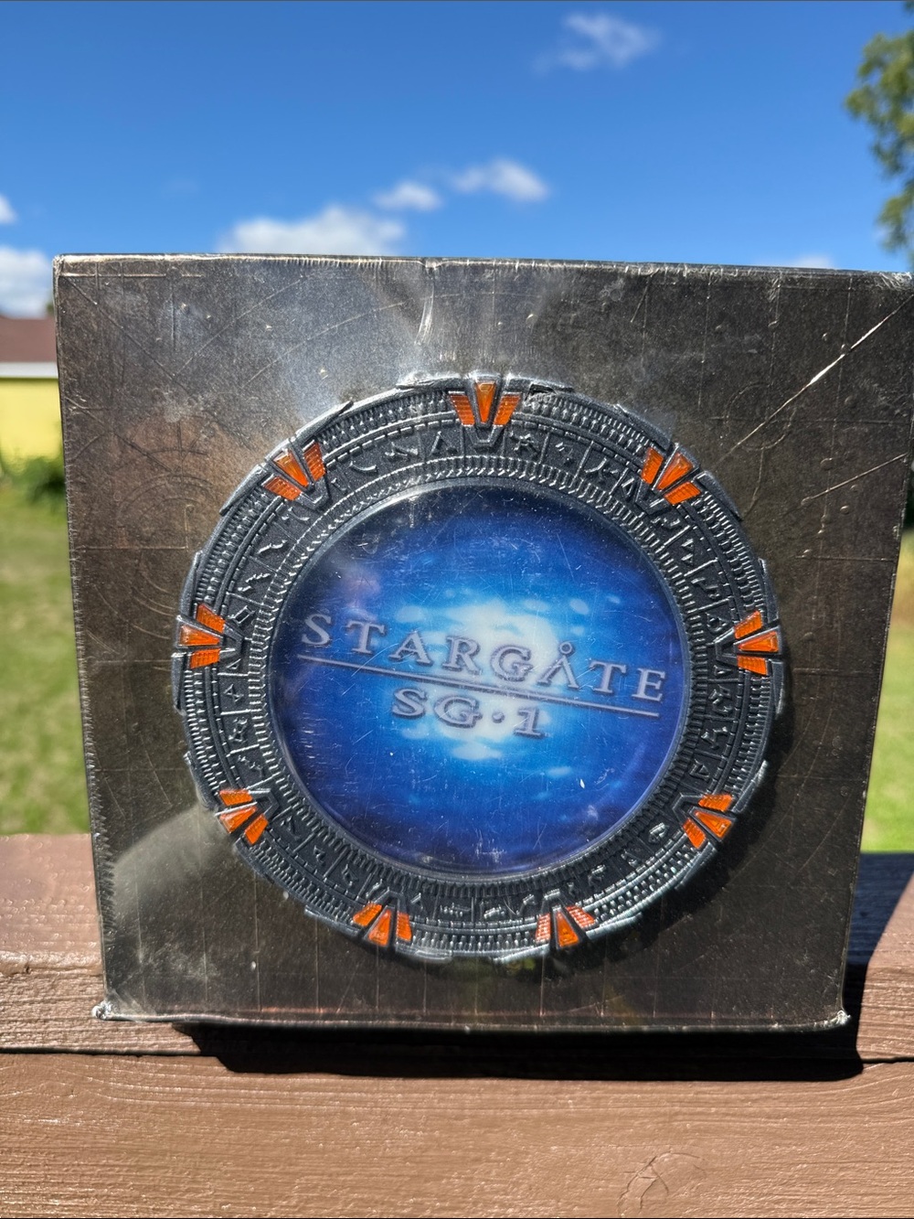 Collector Stargate SG-1 full DVD Set — Blue and Orange Medallion Packaging